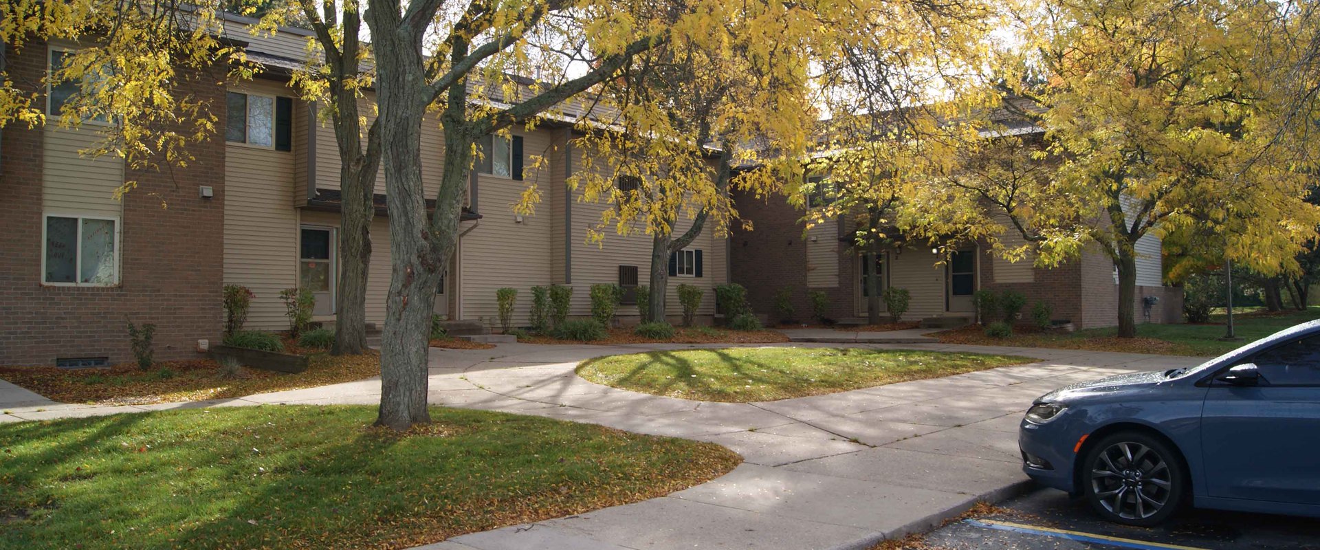 Elmwood Park outside